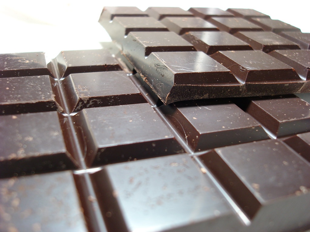 Si al cioccolato, no alla paura dei brufoli: ecco come!