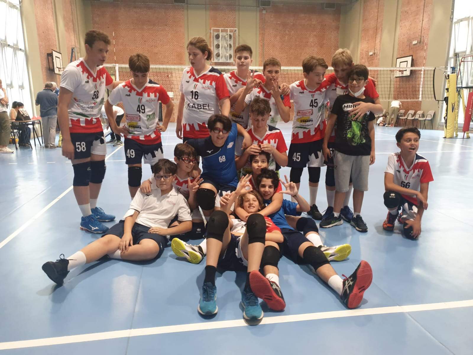 Coppa Under 14, bella vittoria del Volley Prato contro Firenze...........