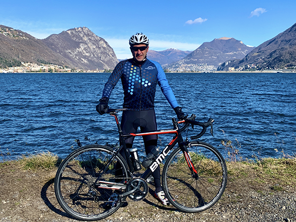 Porto Ceresio Ponte Tresa vista lago ciclismo su strada Lago di Lugano Ciclismo in Lombardia