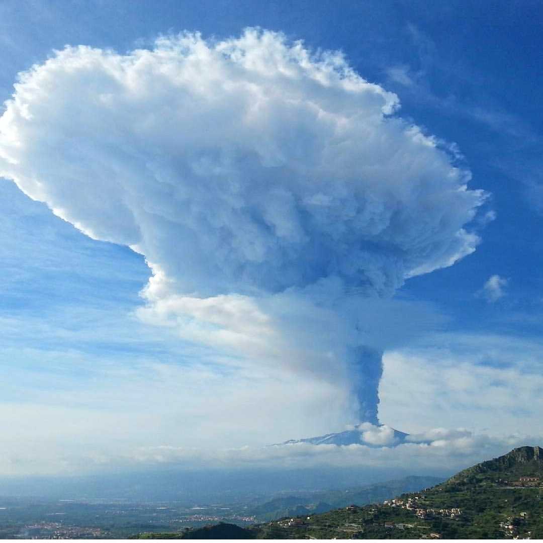 вулкан Этна в спсике ЮНЕСКО