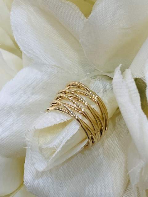 "Collezione Filo di Luce" anello in oro giallo