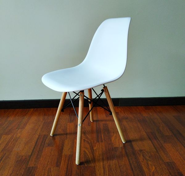 Noleggio sedie design a Bari