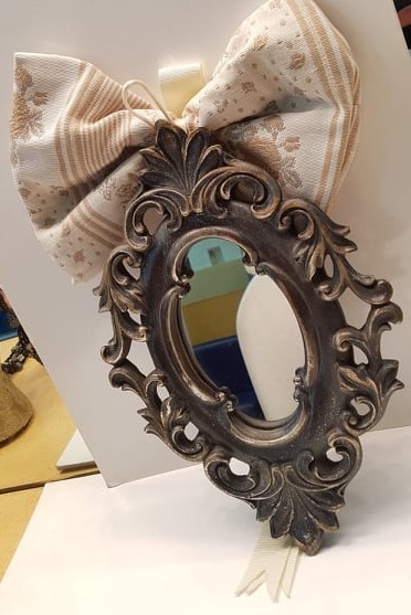 Specchio con cornice anticata 25 cm
