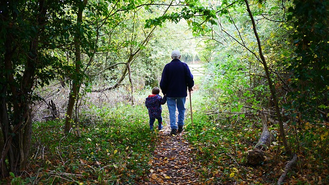 Dovere di mantenimento dei figli: nonni in soccorso