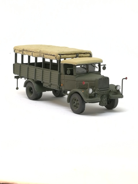 Modello Militare discponibile in kit ed assemblato e verniciato. Con e senza Telo Aperto