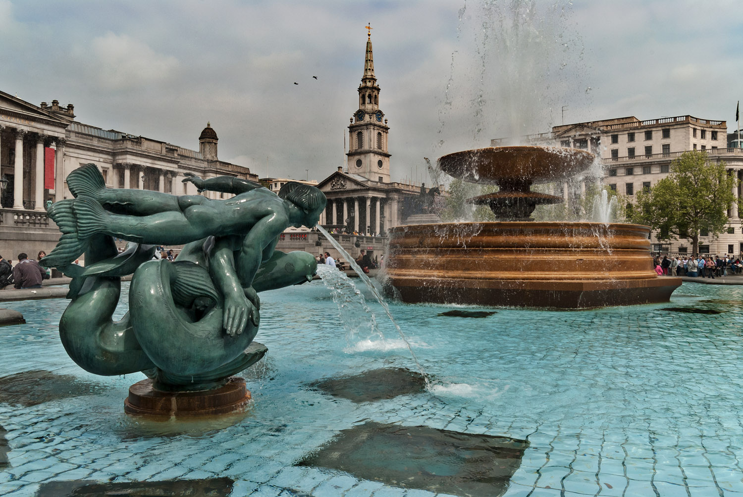 the fountain facing the National Gallery, London