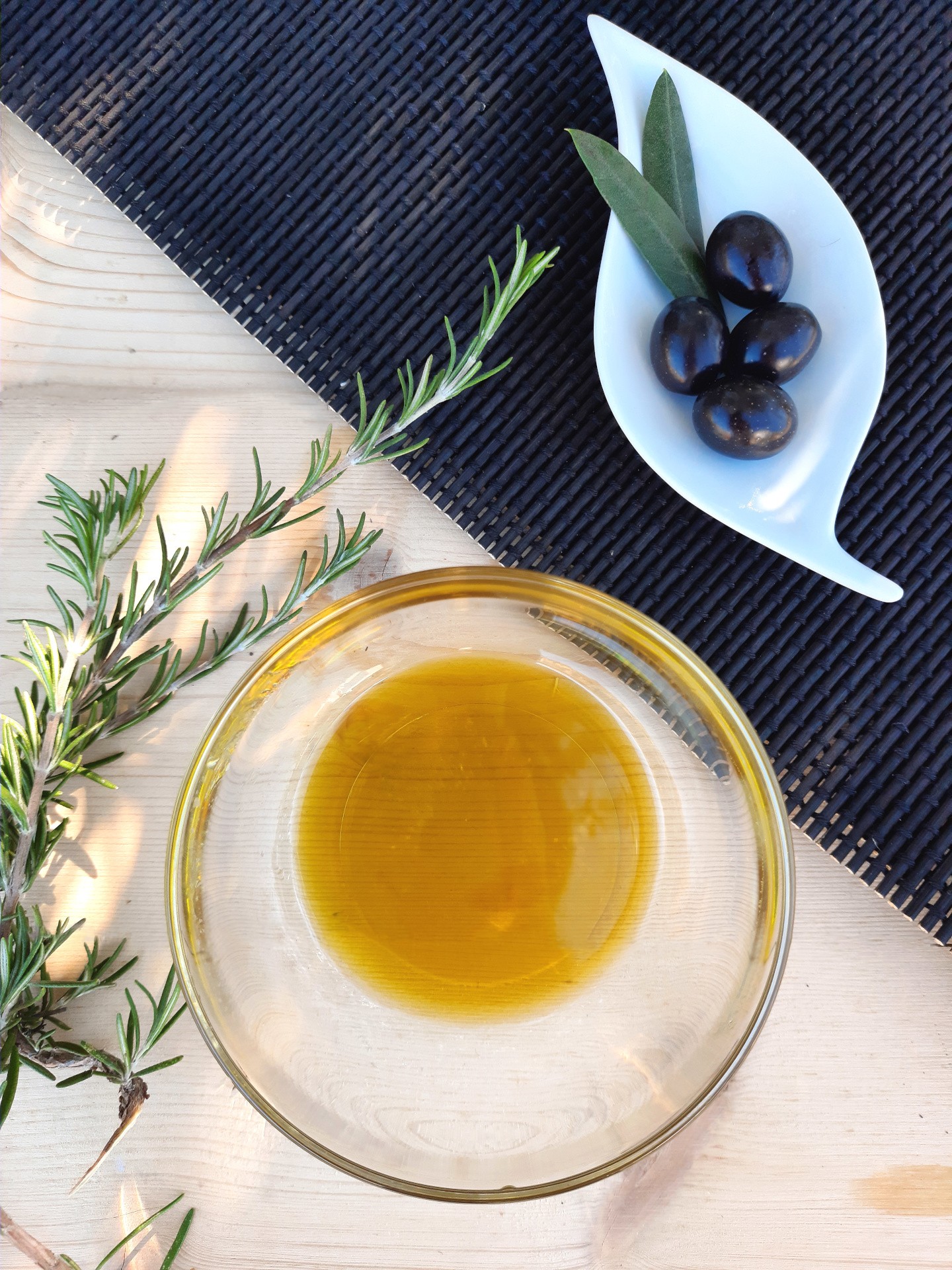 Sai quanti e quali tipi di olio di oliva esistono? - Do you know how many types of olive oil exist?
