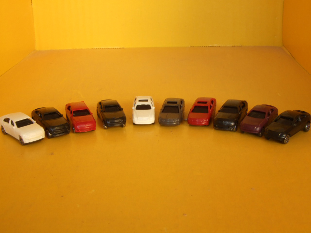 Automobili macchinine plastico ferroviario o diorama scala 1:200 - pz.10 - Krea