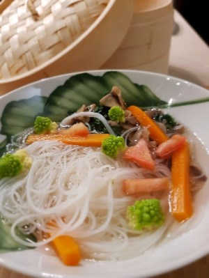 Noodles e funghi shiitake