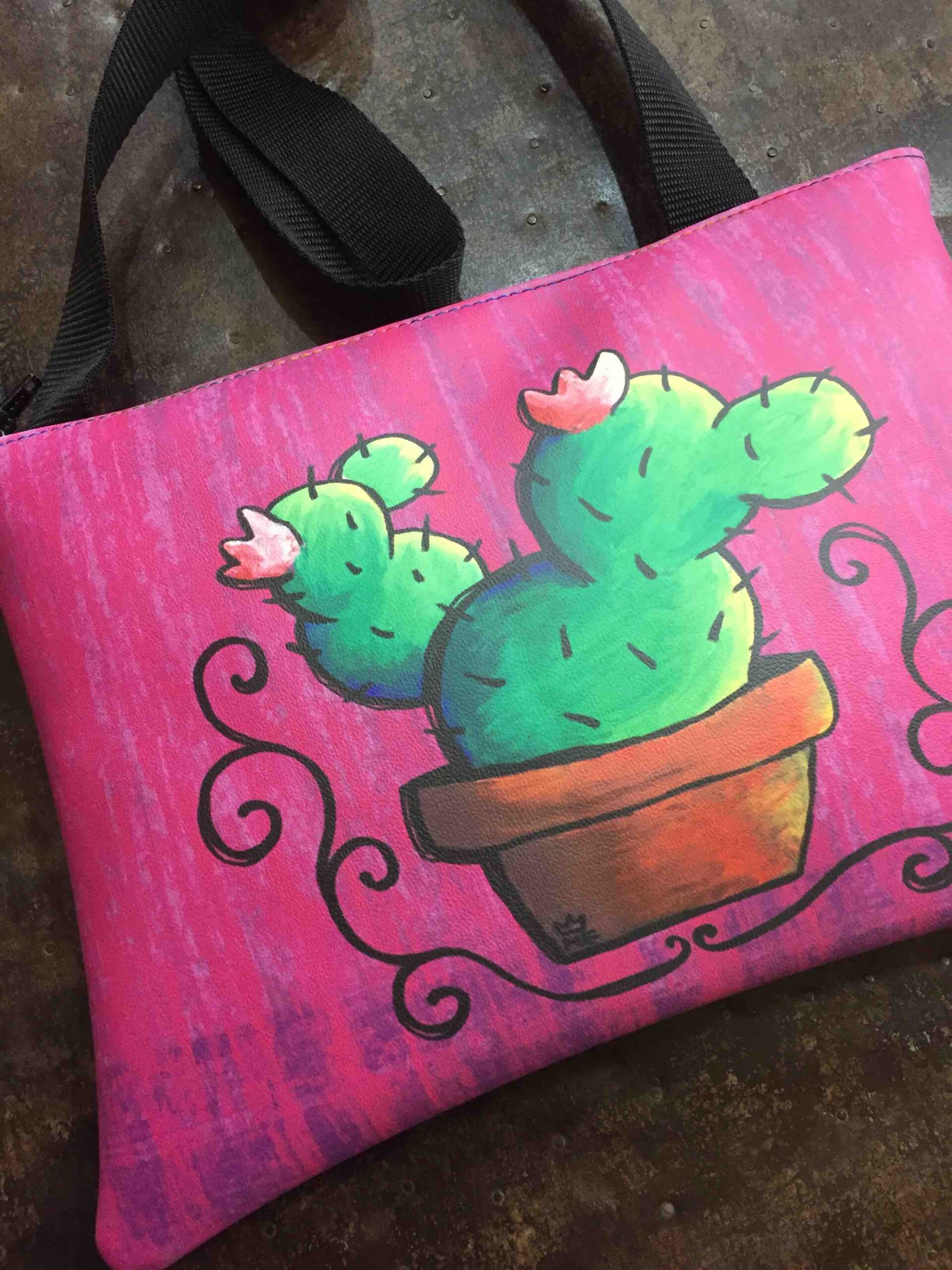 Tracollina con cactus