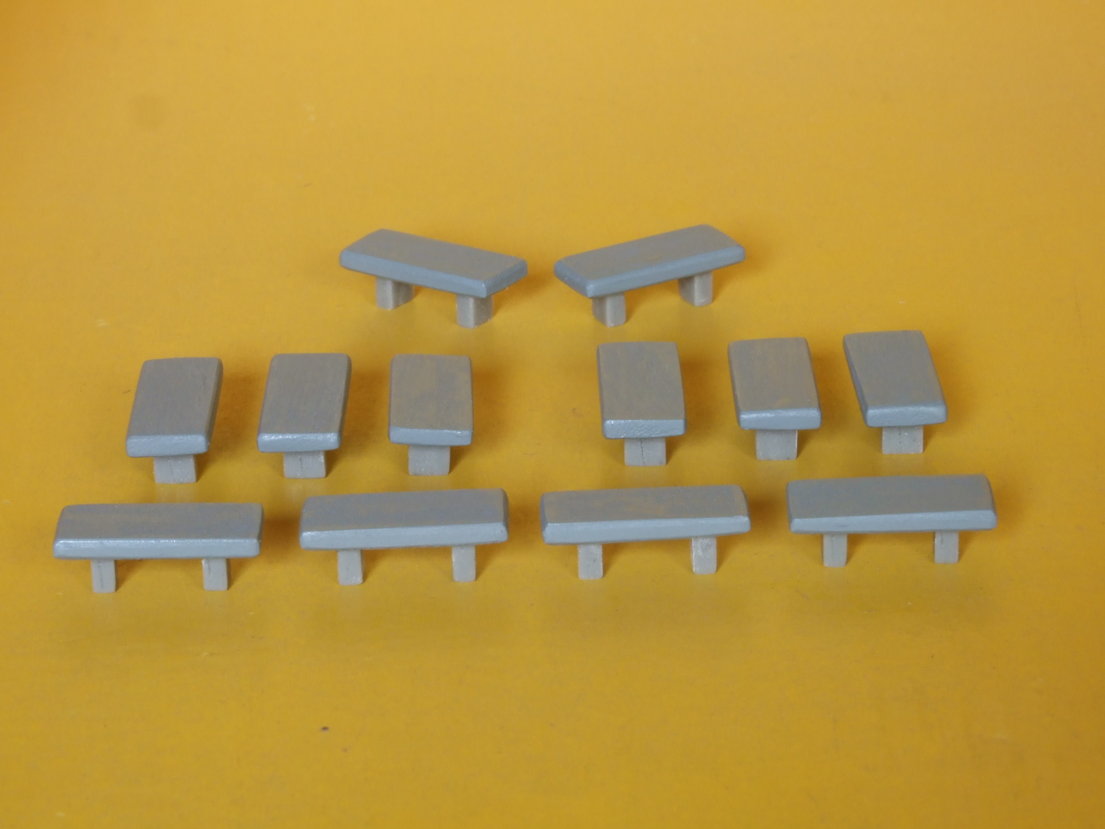 1: 87- H0 12 benches for modeling - Krea