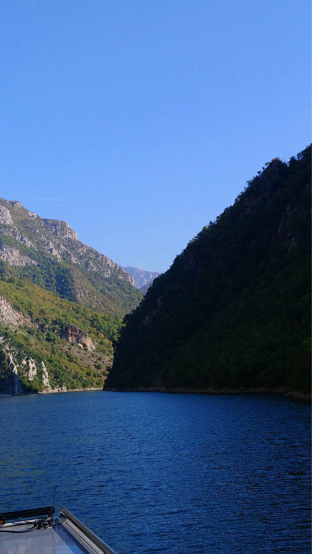 Albania - Kosovo    7) Il lago Koman