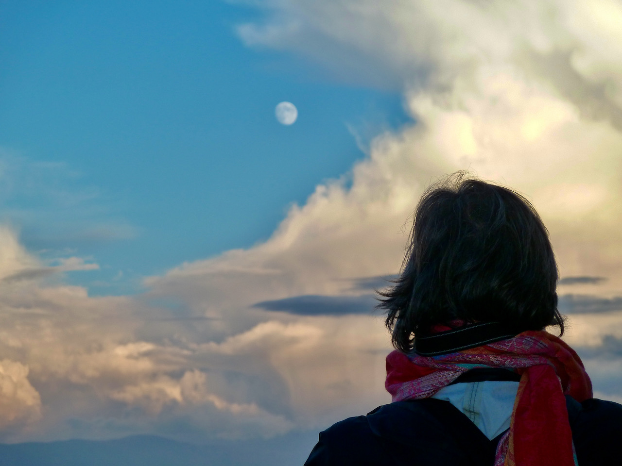 Io, luna, Armenia