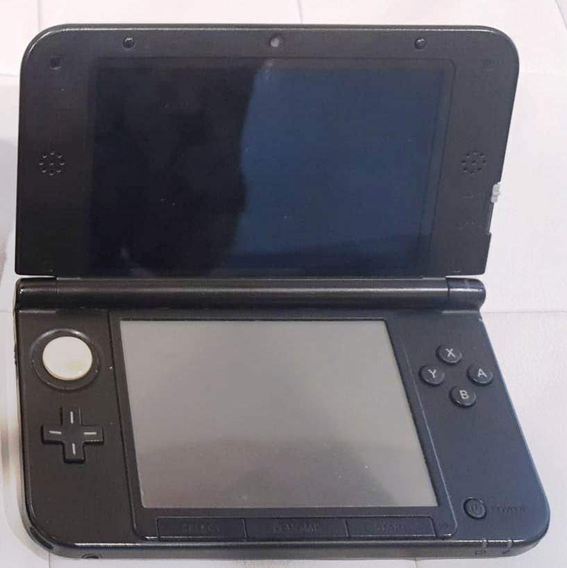 Nintendo 3ds XL GRIGIO INCLUSI Giochi 3DS DS