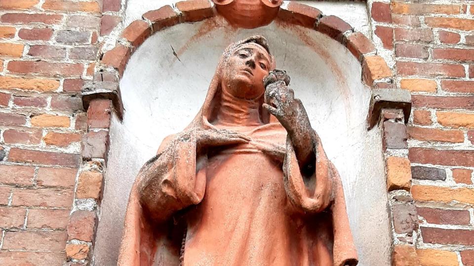 statua madonna chiesa Beata Vergine del Carmelo a Zelata