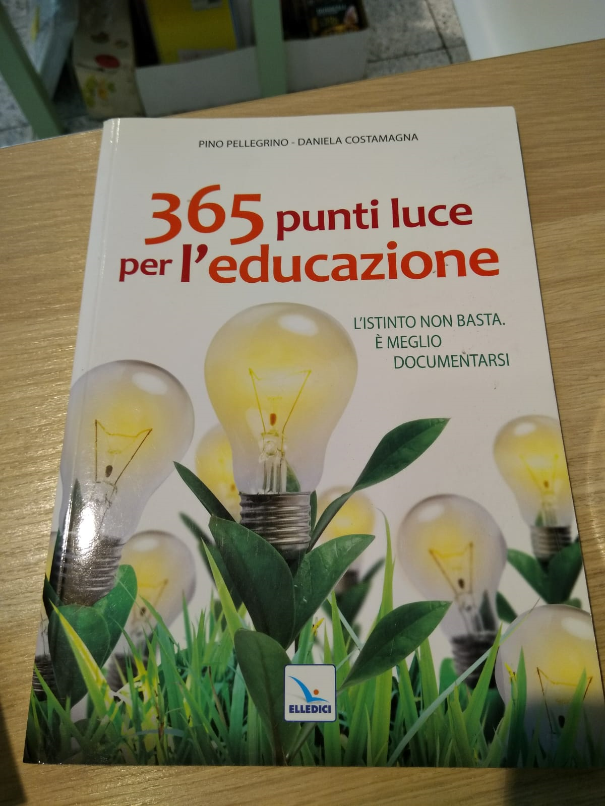 365 PUNTI LUCE PER L'EDUCAZIONE