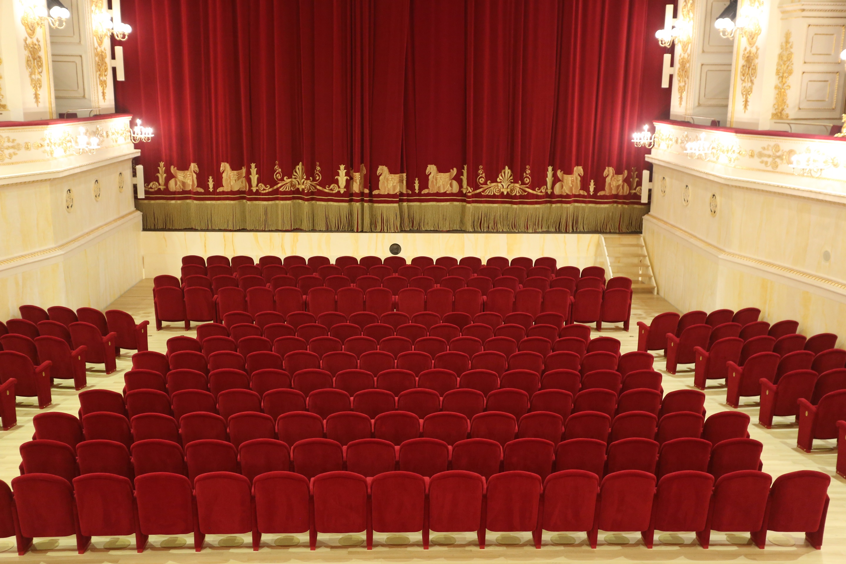 RIMINI, Teatro Galli, già duecento tessere nella prima giornata di nuovi abbonamenti per la Stagione di prosa 2022-2023