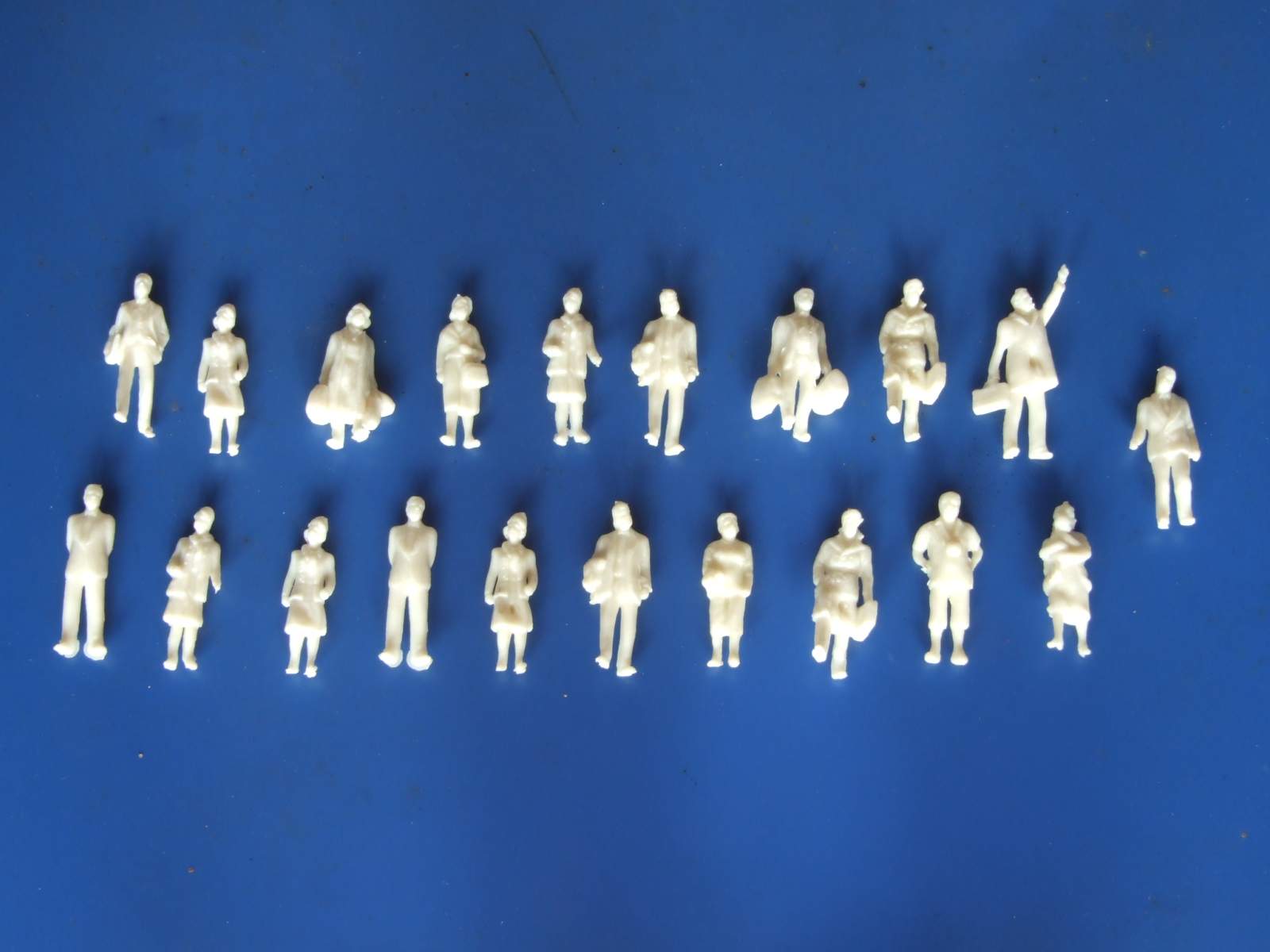 Personaggi per plastico - figurini modellismo scala 1:87-pz.20 - Krea