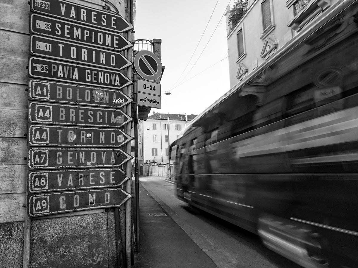 Per tutte le direzioni – Milano, quartiere Bovisa 2018 - © Alberto Scibona