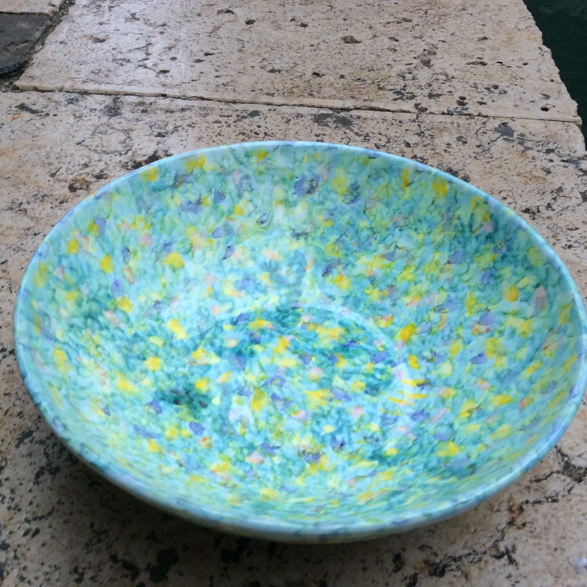 bowl 30 cm diameter