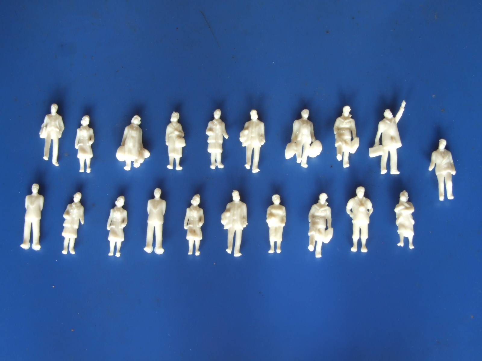 Personaggi per plastico - figurini modellismo scala 1:87-pz.20 - Krea