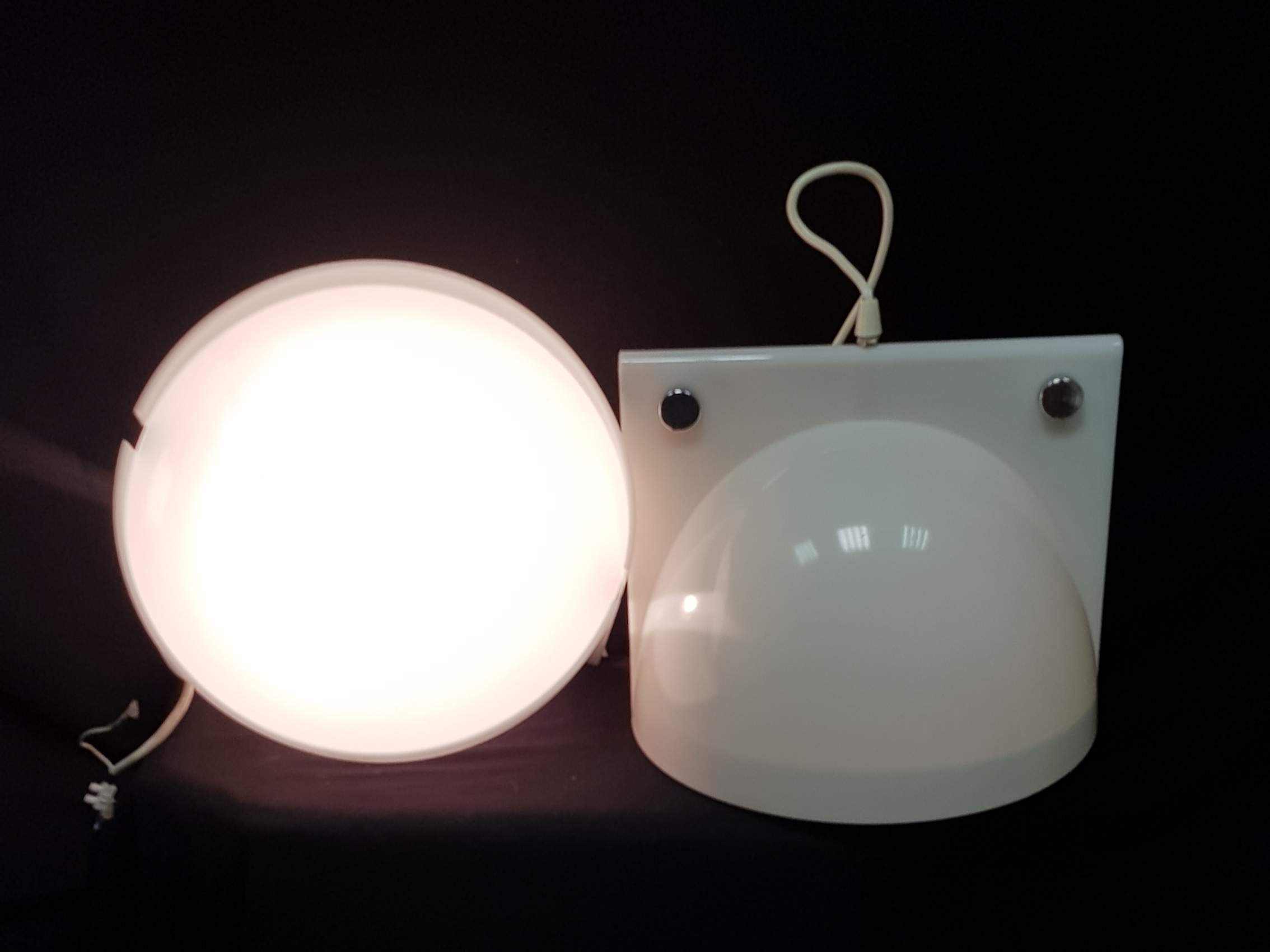 Coppia lampadari Orion di Ermanno Lampa e Sergio Brazzoli per Guzzini