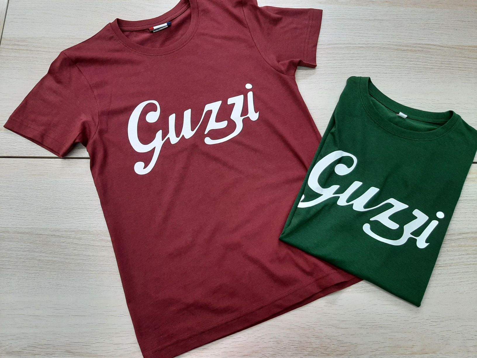 T-shirt Guzzi verde e bordeaux
