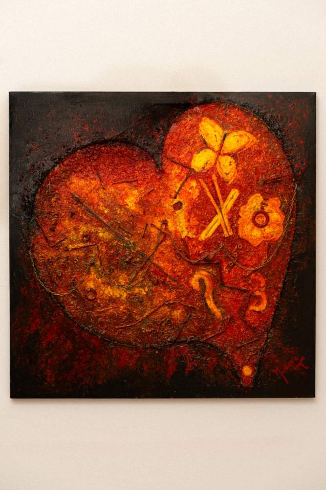 "Woman's Heart" - cm.100x100 - Acrylic and material (various objects) - Quotation € 2000.00
