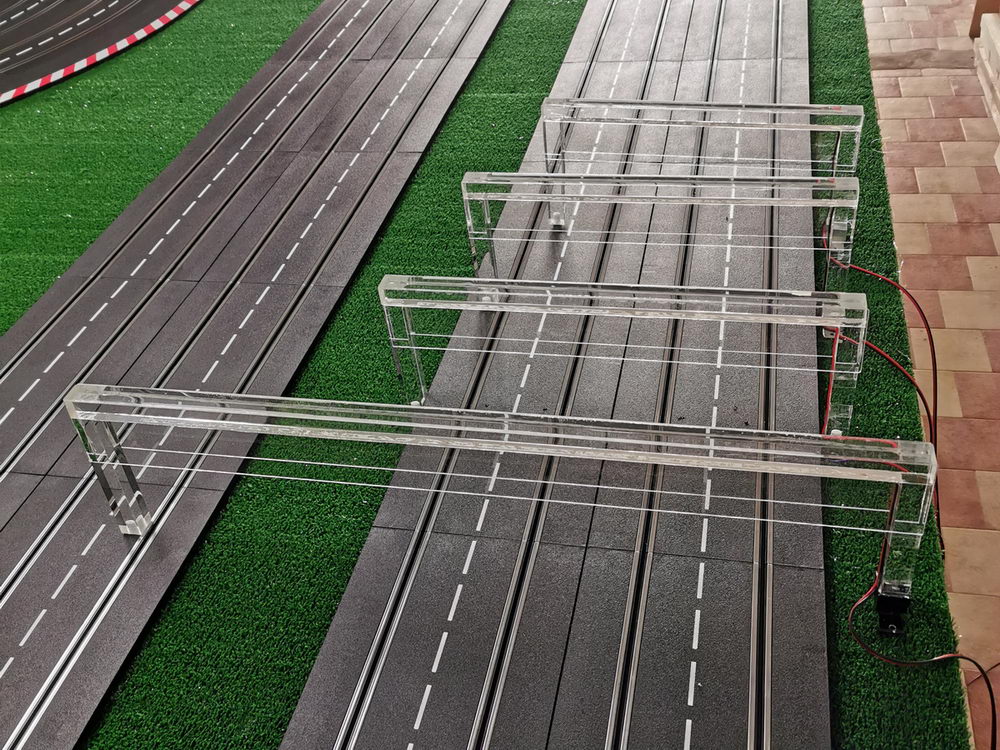 Ponte in plexiglass trasparente per 2-4-6 corsie - Transparent plexiglass bridge for 2-4-6 lanes