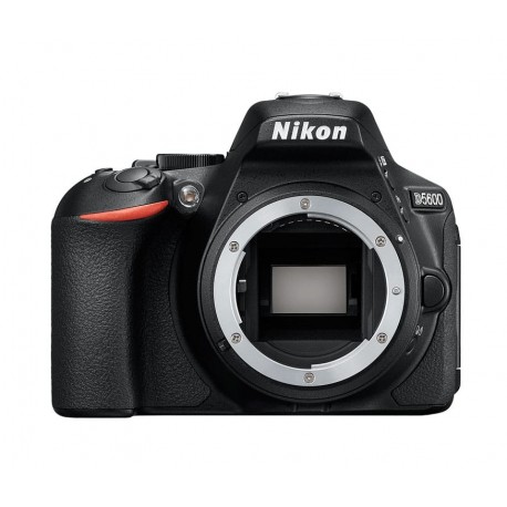 Nikon d5600 Corpo  4 anni di garanzia nital