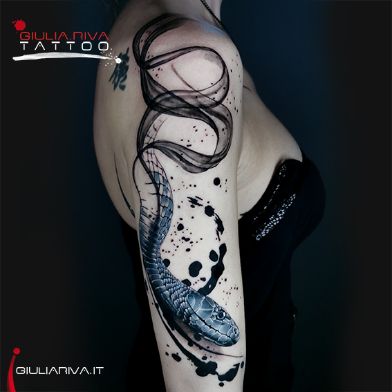 serpente tatuaggio realistico snake tattoo portrait