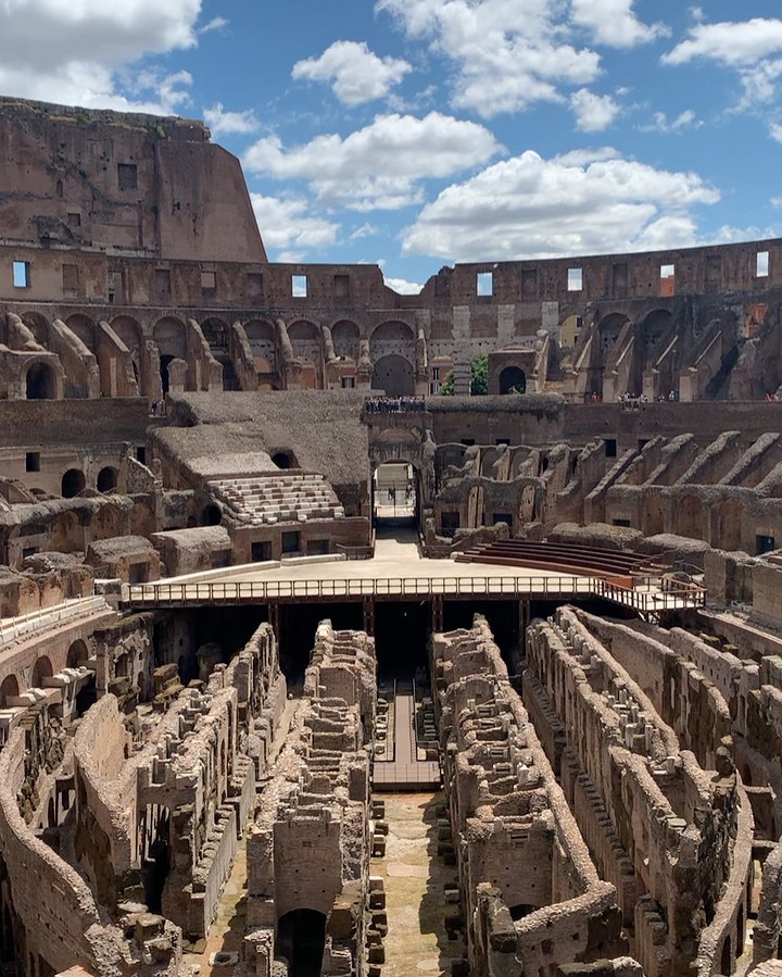 SKIP THE LINE TICKET: COLOSSEUM, FORUM, PALATINE HILL - ACCESS TO THE ARENA -