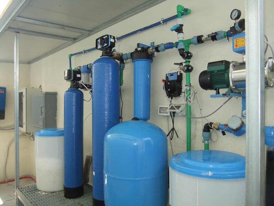 Impianto trattamento acqua con filtrazione, addolcimento e clorazione acqua
