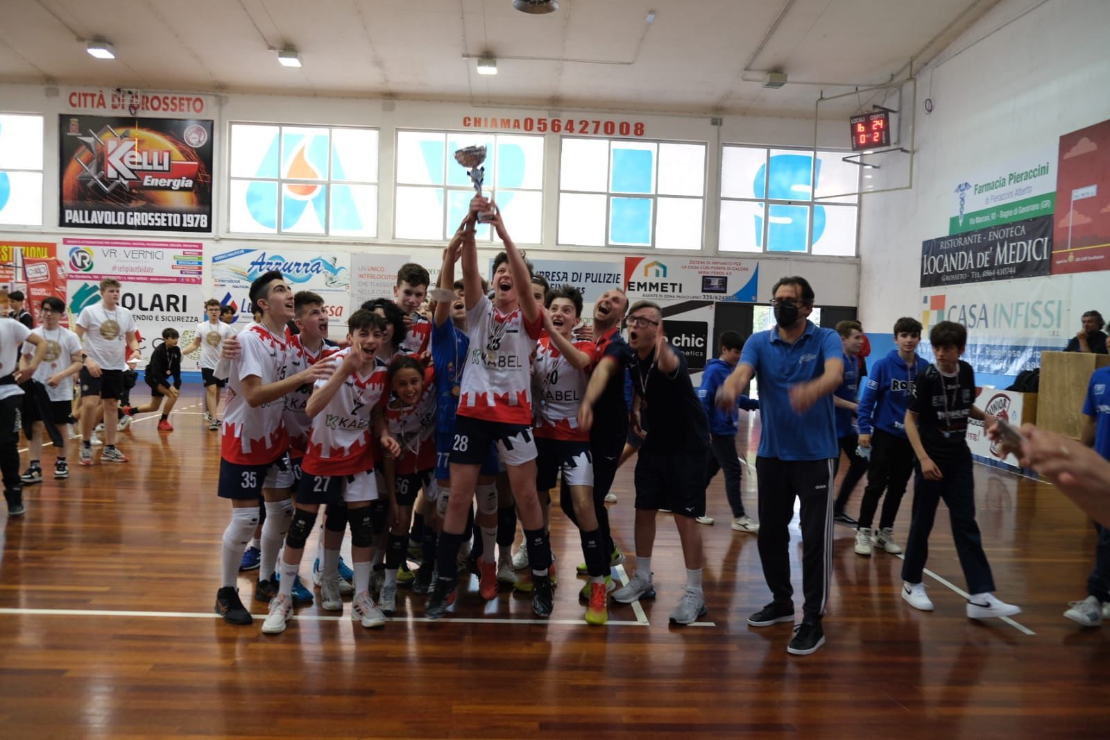 u14 Campioni regionali Volley Pratojpg