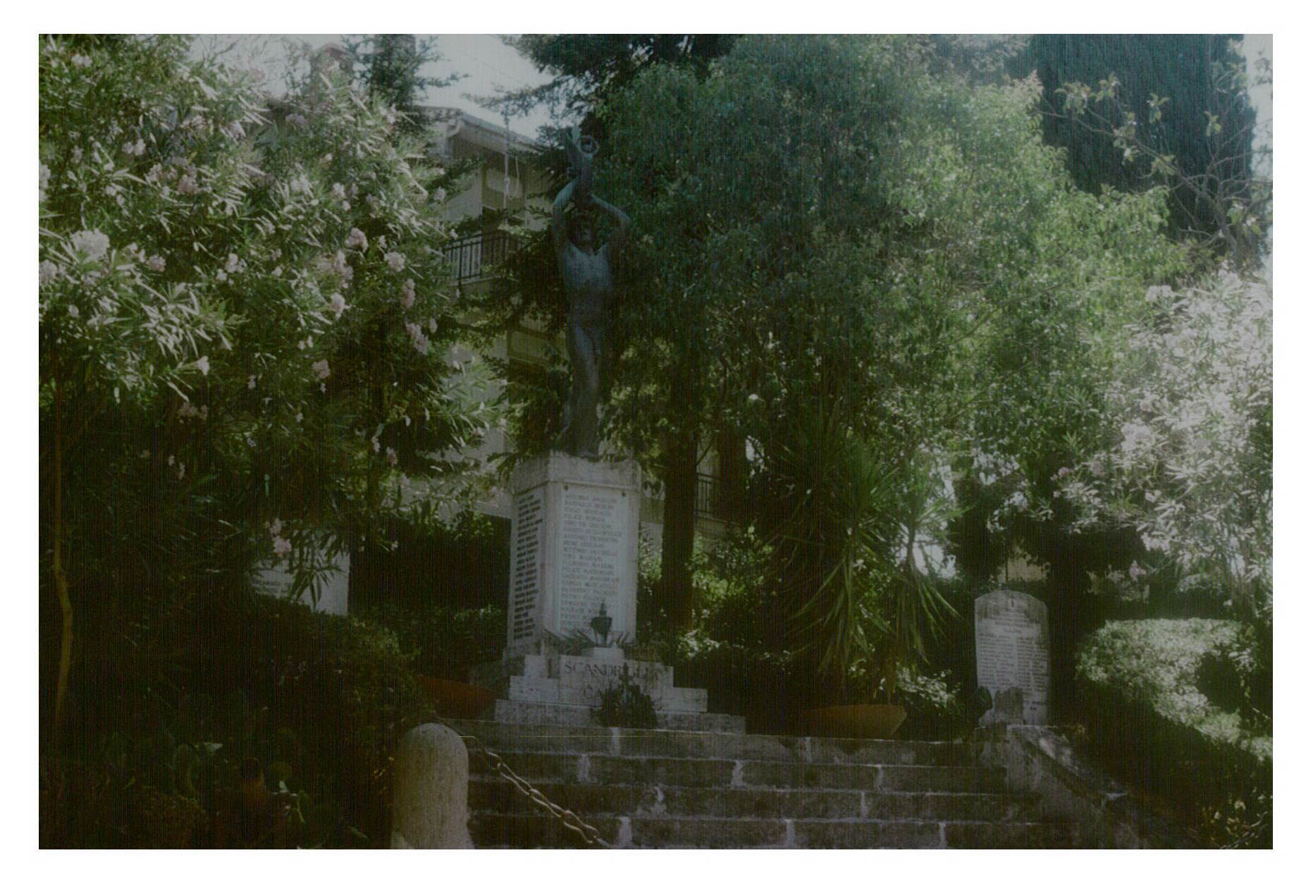 Scandriglia - monumento ai caduti I Guerra mondialejpg