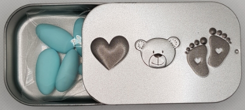 scatolina di latta con 5 confetti e tag personalizzata