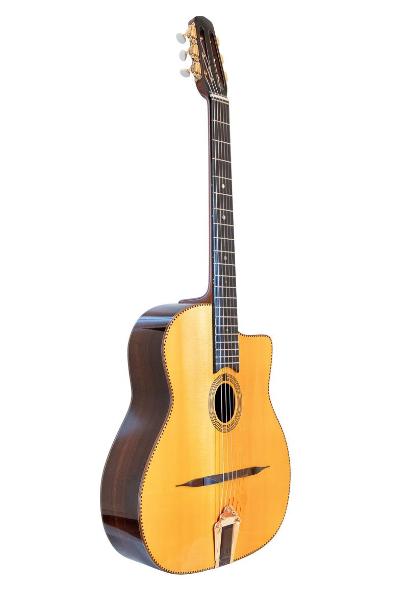 gypsy jazz guitar model with a typical manouche sound