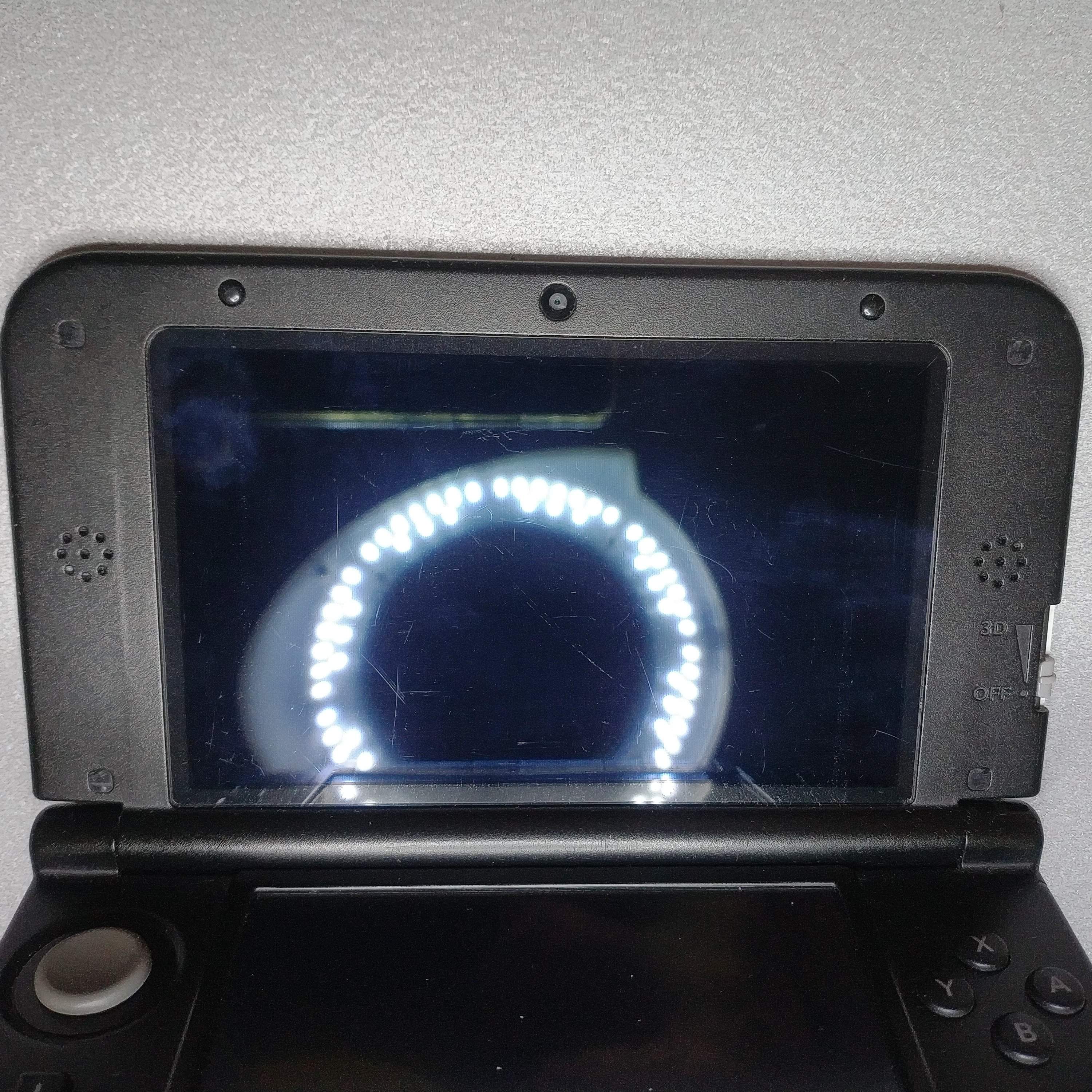 Nintendo 3ds XL bianco nero INCLUSI Giochi 3DS DS