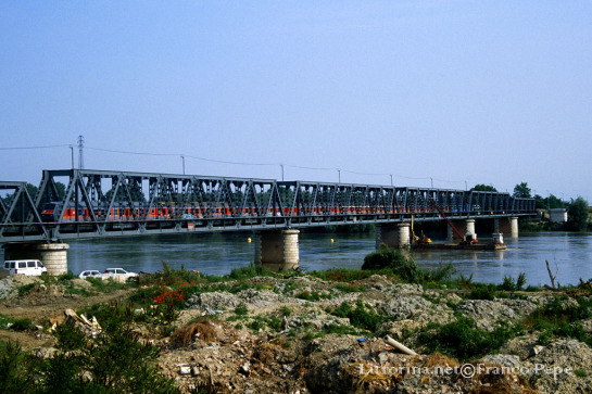 Fig 1 Ponte ferroviari di Pontelagoscurojpg